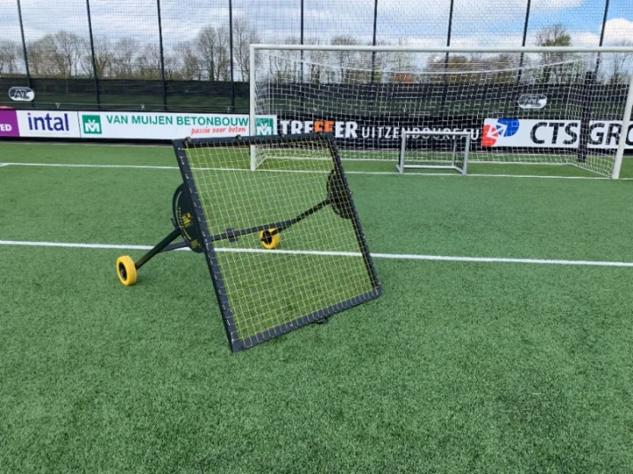 Rebounder voetbal AZ