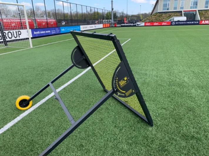Rebounder voetbal az alkmaar