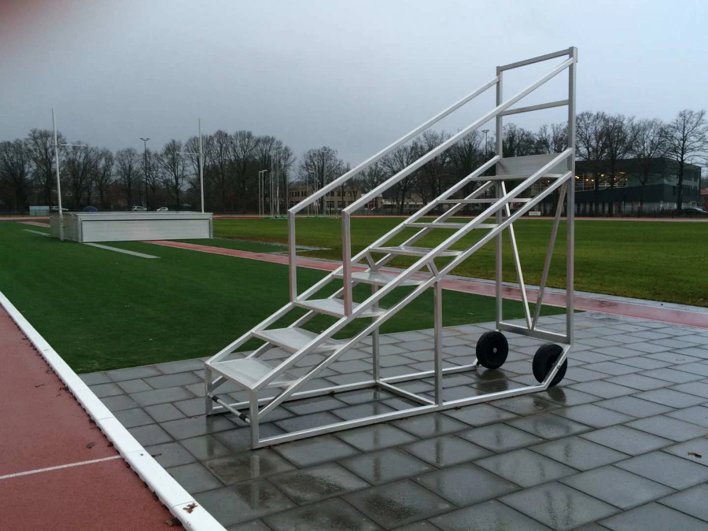 Jury stand / timekeeper stand
