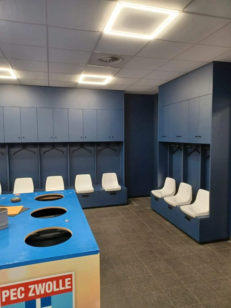 Custom-made changing rooms