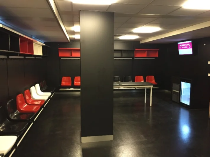 Custom-made changing rooms