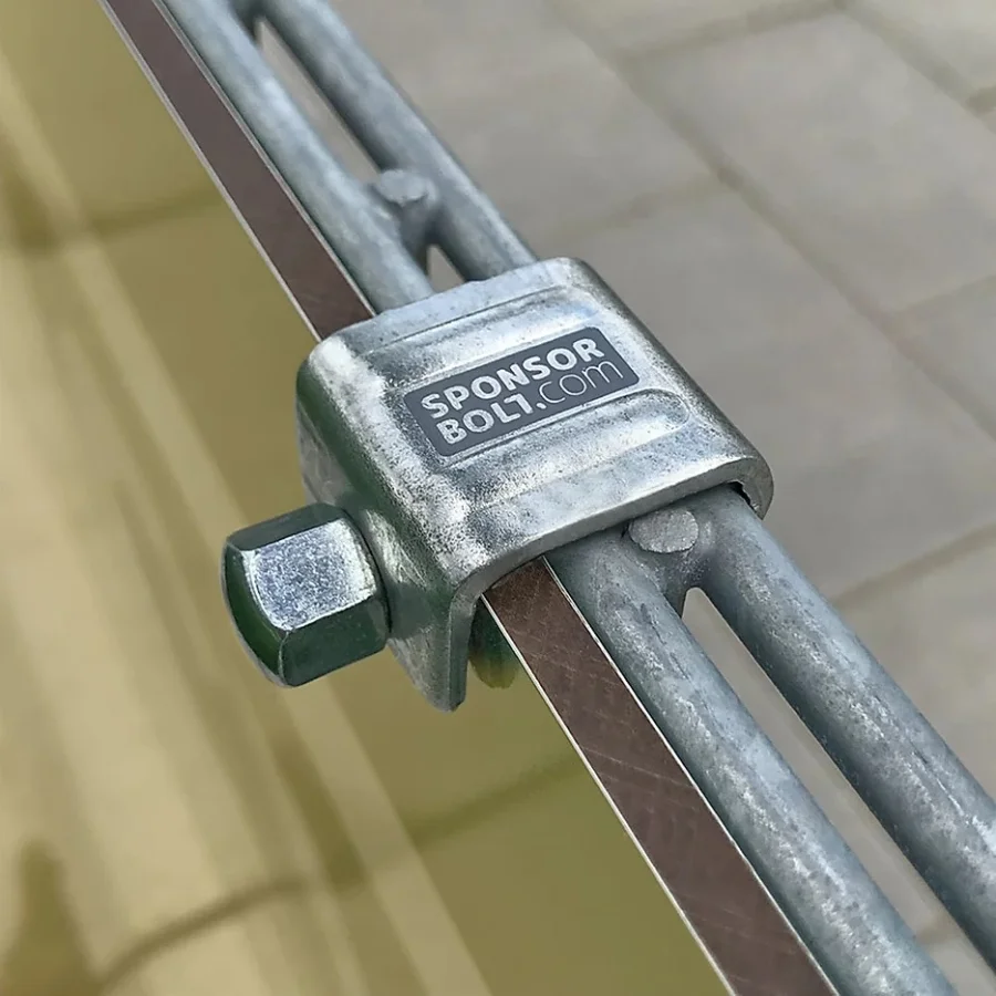 sponsorbolt sponsorbord ophangsysteem