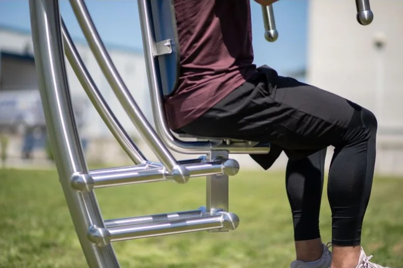 Shoulders / back strength station