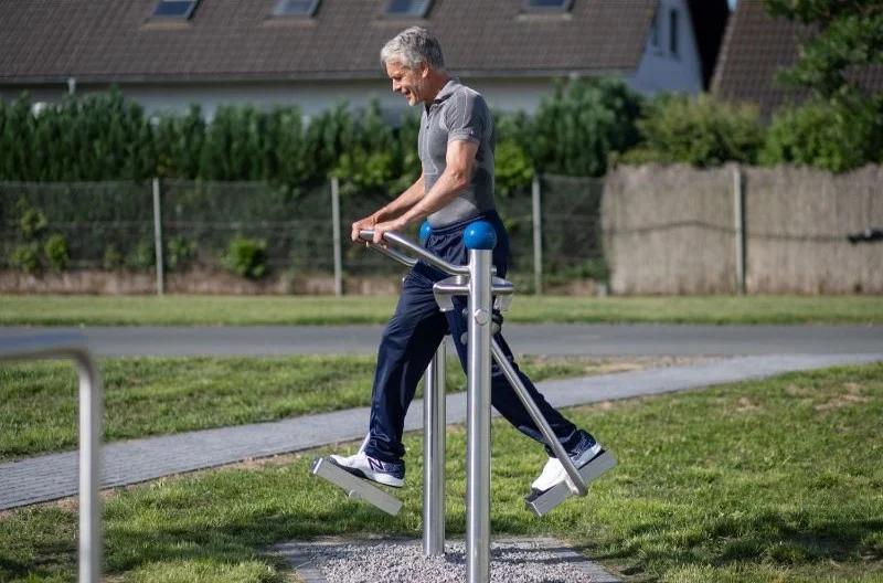 Leg trainer
