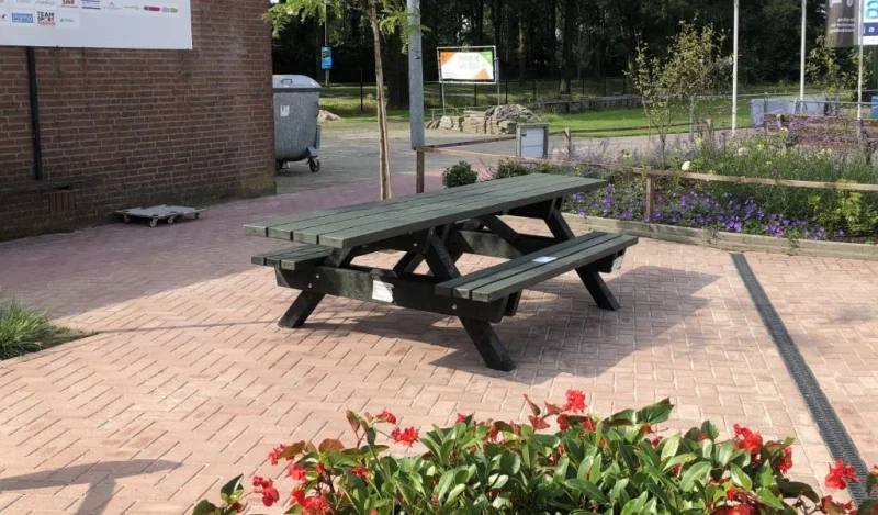 GreenMatter wheelchair-accessible picnic table