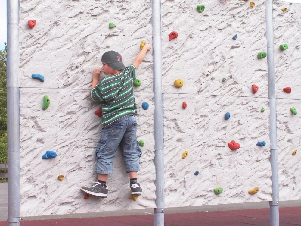 klimwand boulderwand school