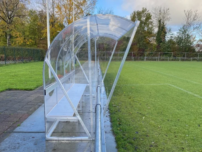 Dugouts 150 cm deep