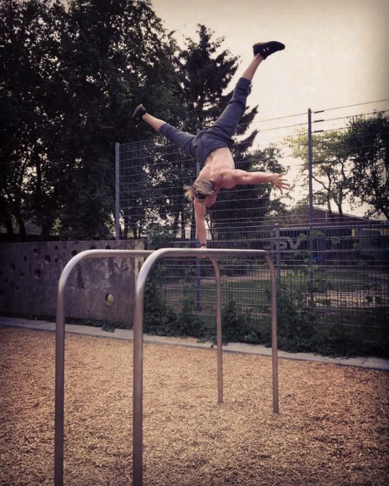 CustomBars dip bar calisthenics