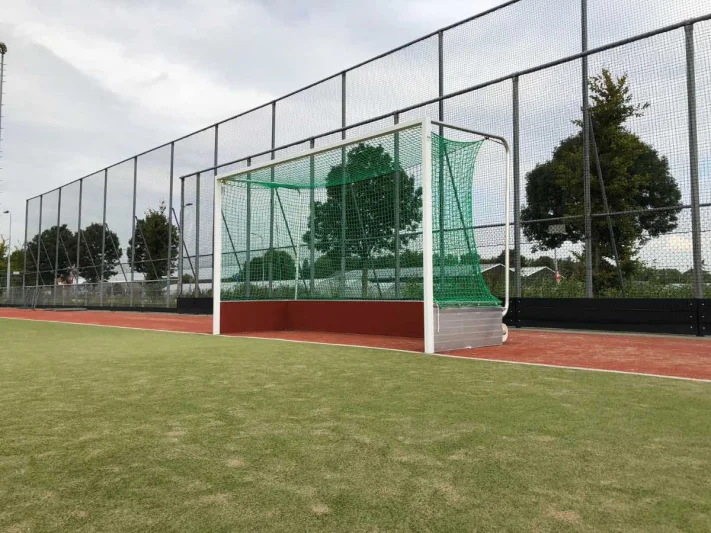 Hockey goal
