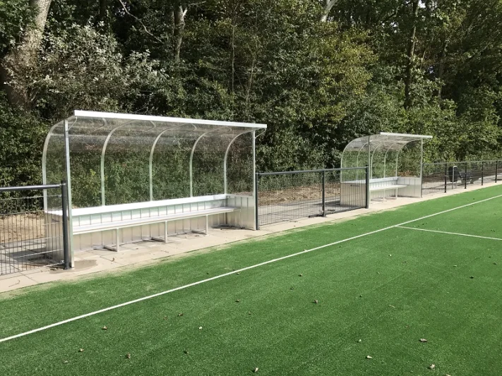 Dugout with aluminium lower side
