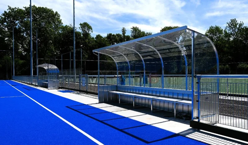 Dugout with aluminium lower side