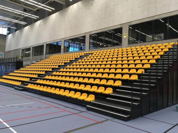 Vaste telescopische tribunes