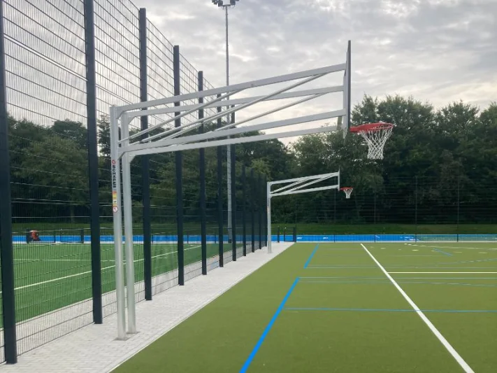 Basketbalpalen met 2 staanders (recht) 1
