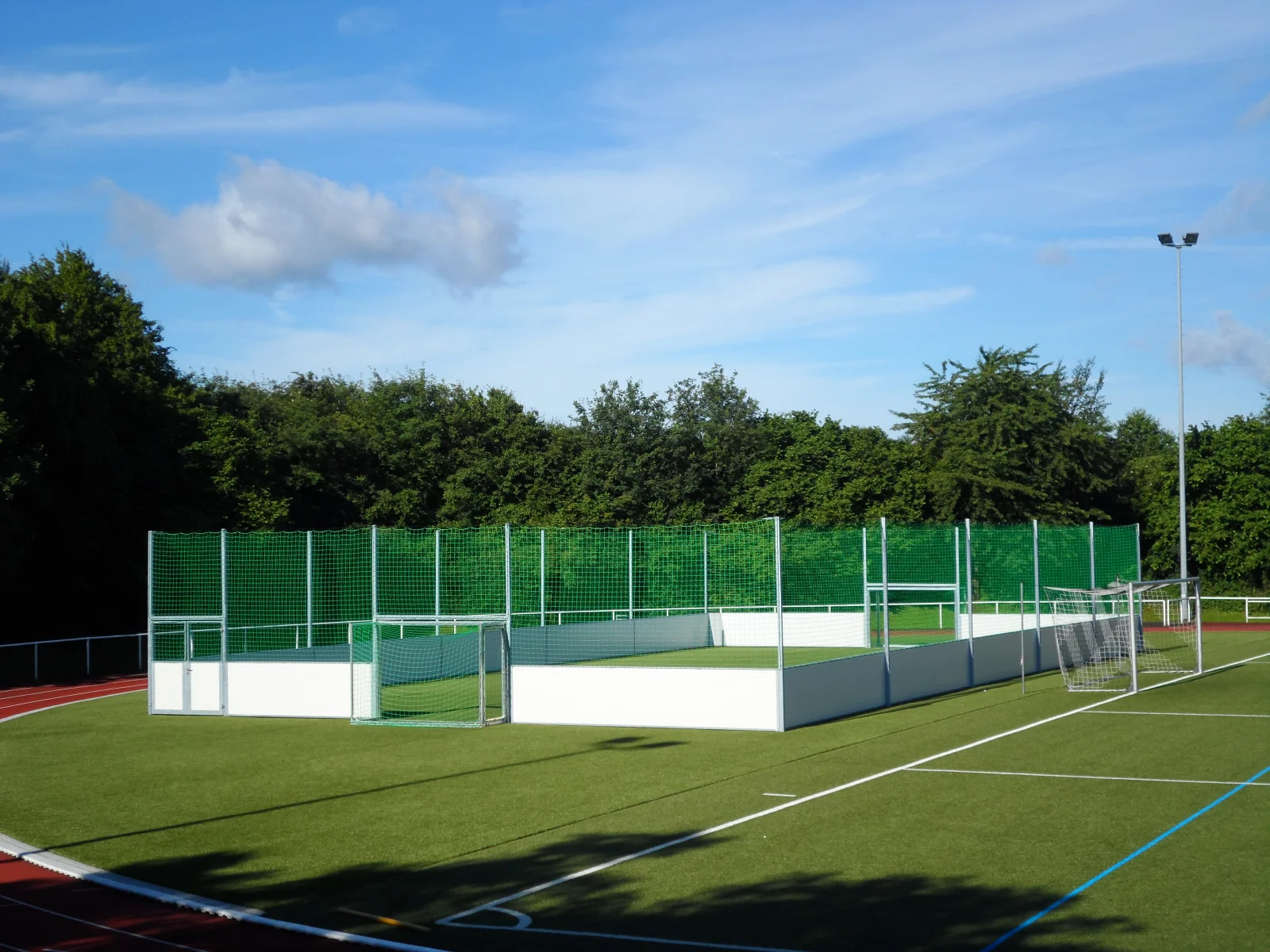 Boarding soccercourt