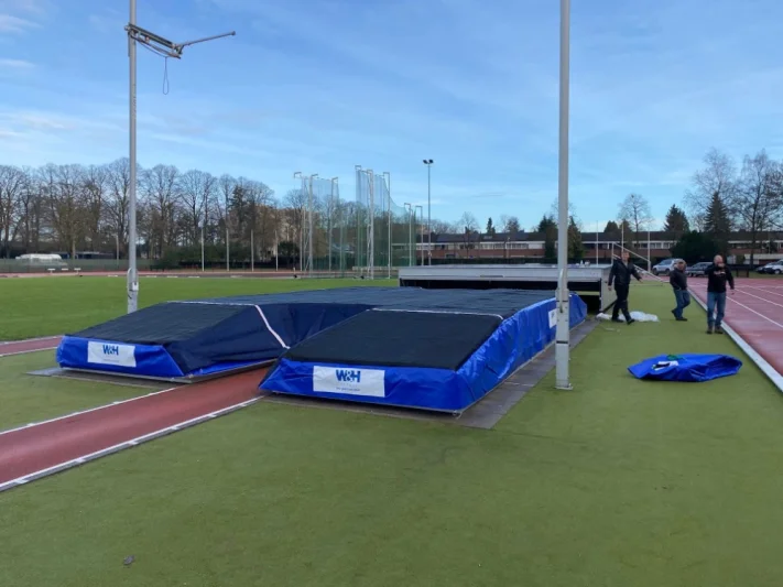 Landing mat