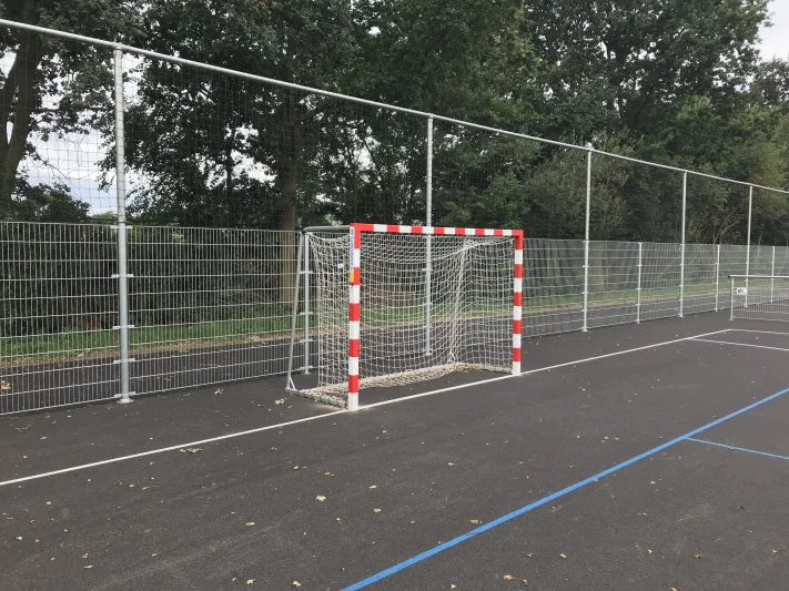 Handball goal with free net hanging