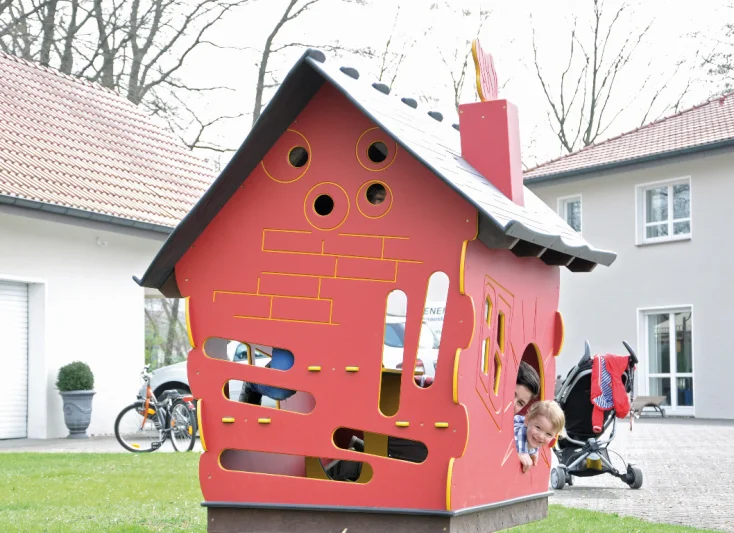 Playhouse "Villa Sonnenschein"