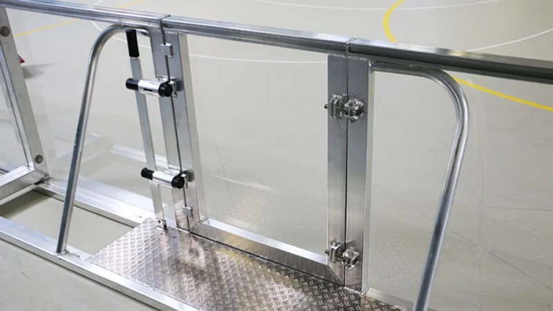 Aluminium boarding (mobile)