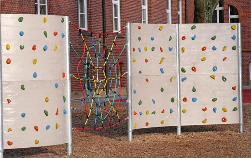 boulderwand met klimnet