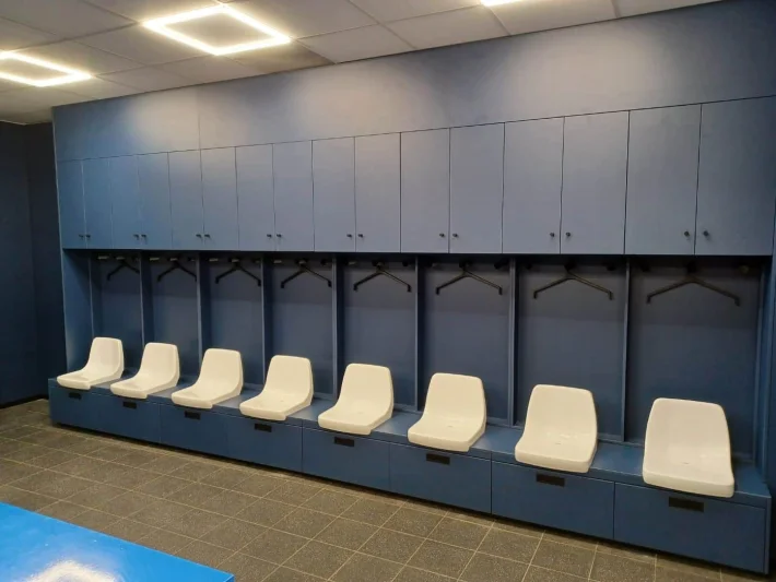 Custom-made changing rooms