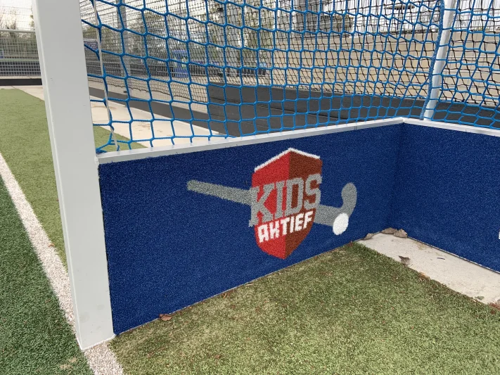 Logomat voor hockeydoelen