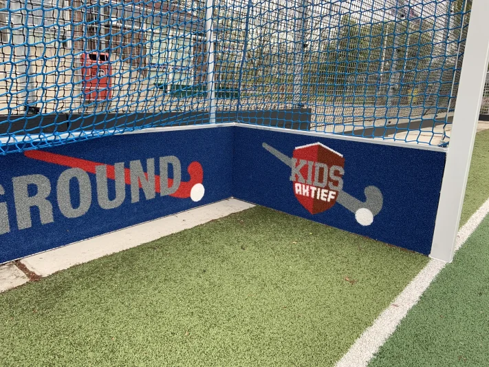 Logomat voor hockeydoelen