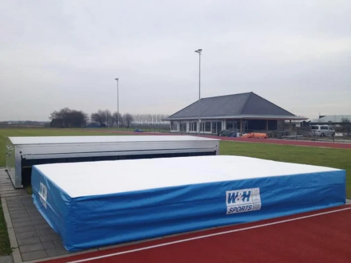 High jump mat