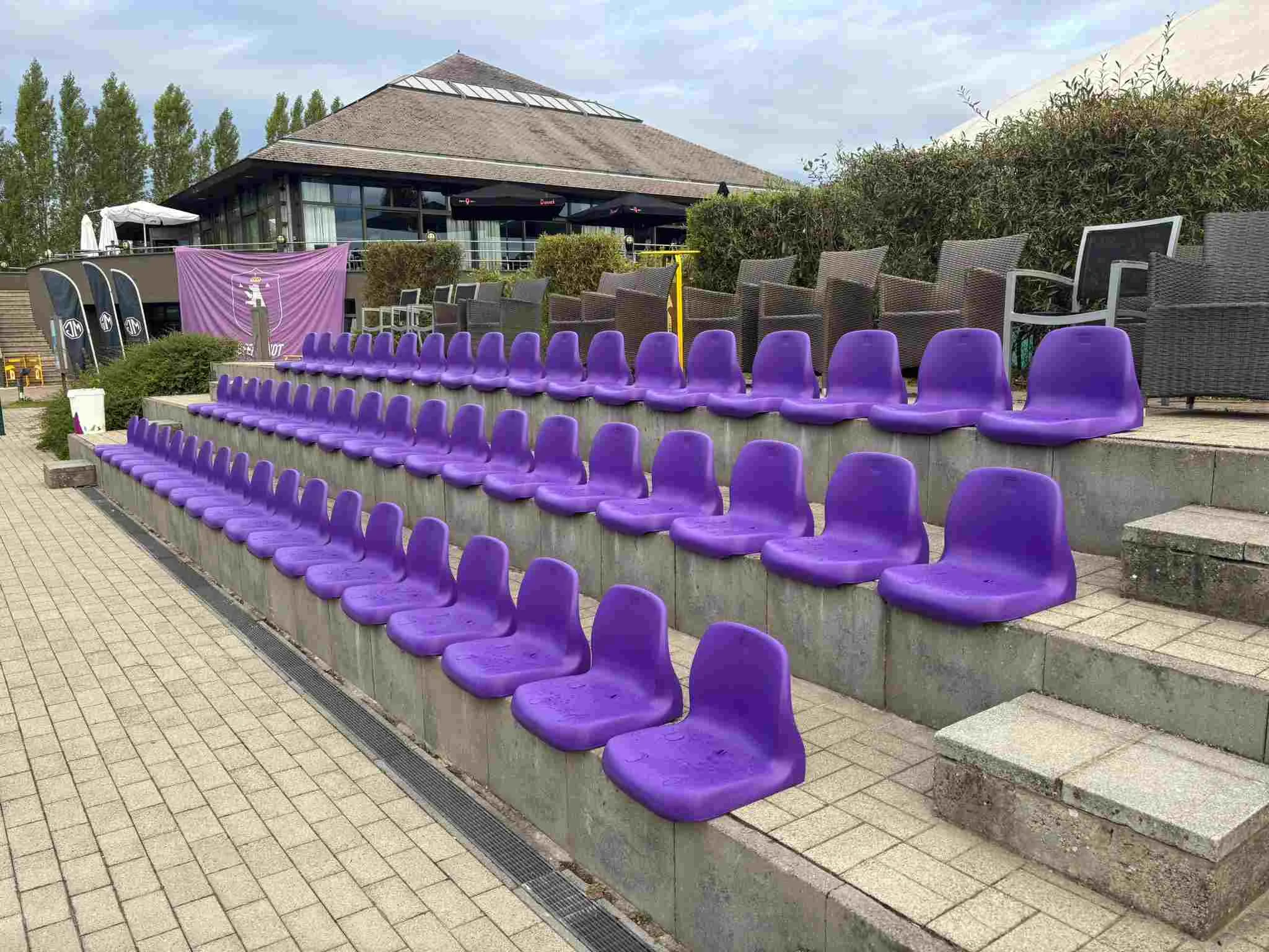 Tribunestoelen-HV-Beerschot