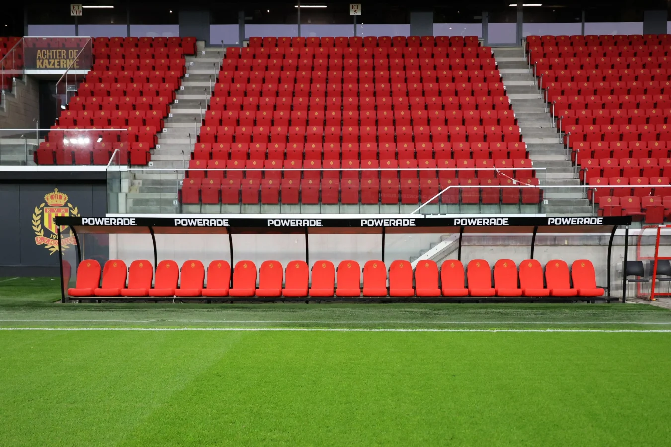 Luxury dug-out seats for KV Mechelen!