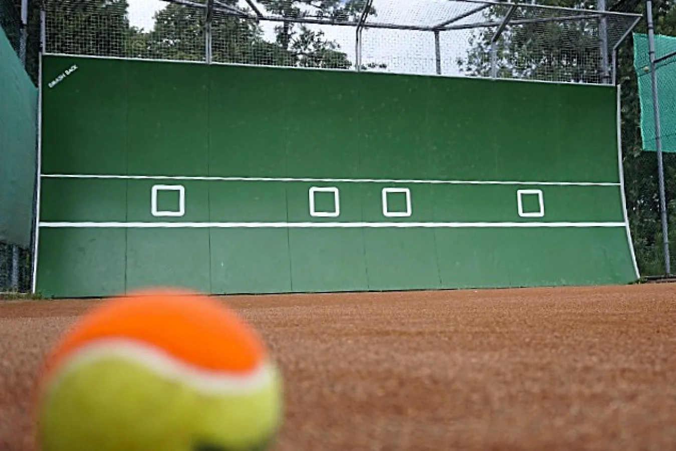 Tennis wall – the boost for training and enjoyment on the court