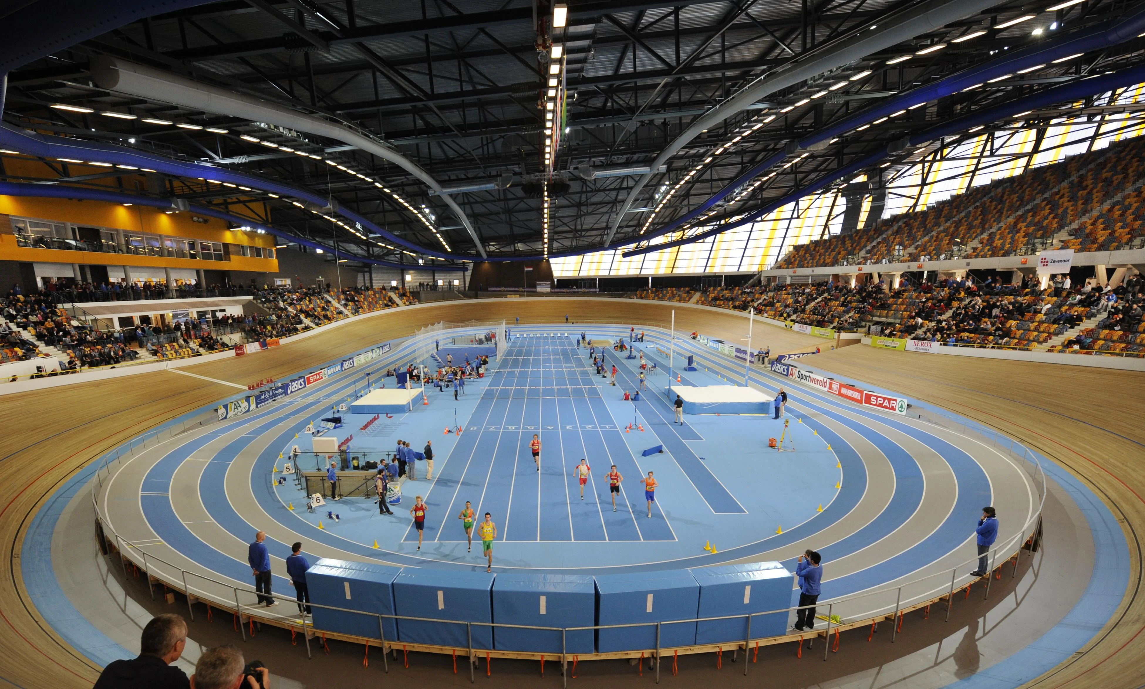 NK indoor Omnisport Apeldoorn
