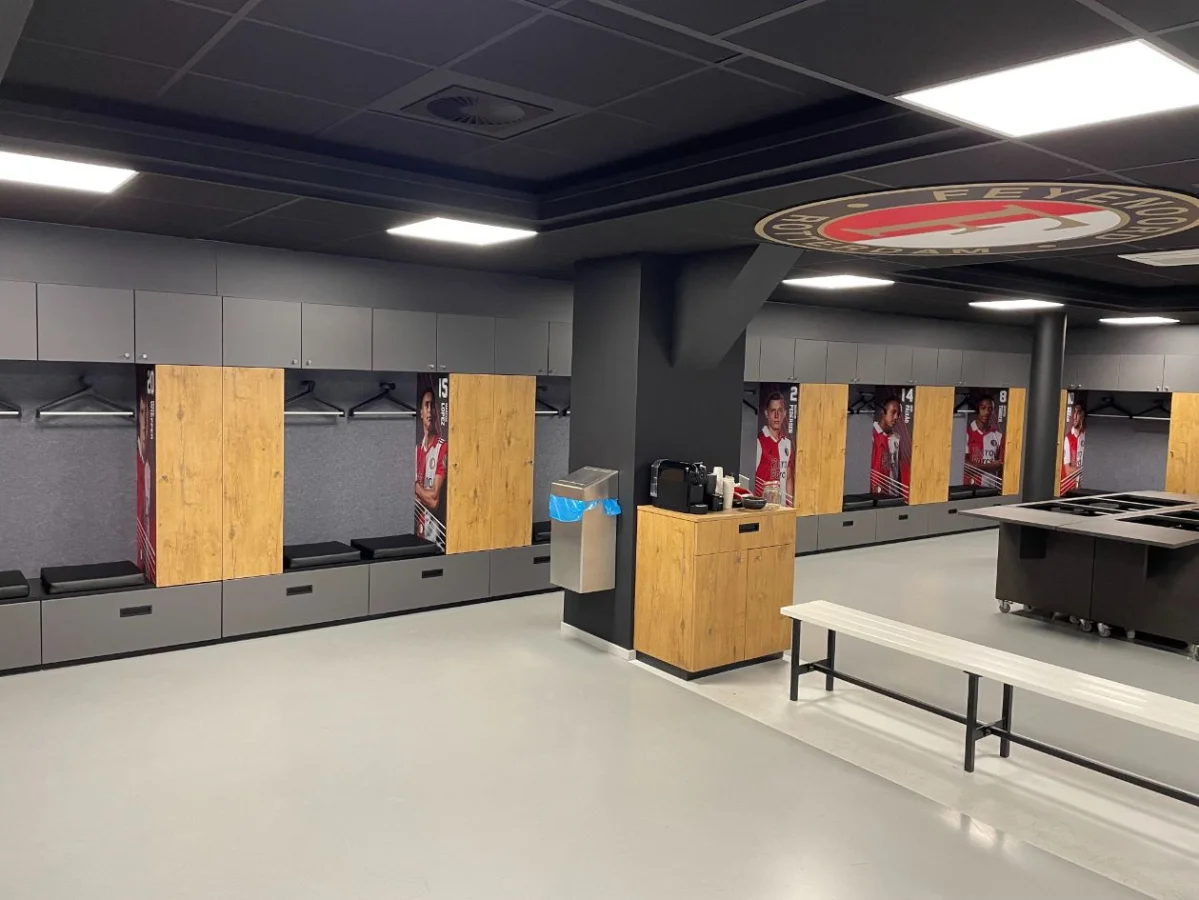 Changing rooms of Feyenoord and sc Heerenveen renewed