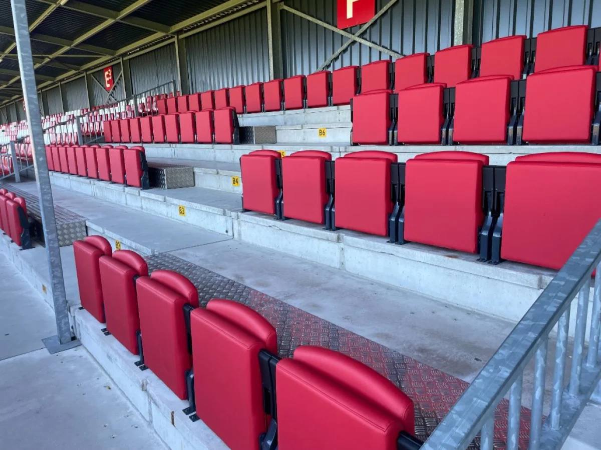 Uitbreiding business seats in het Yanmar Stadion van Almere City FC