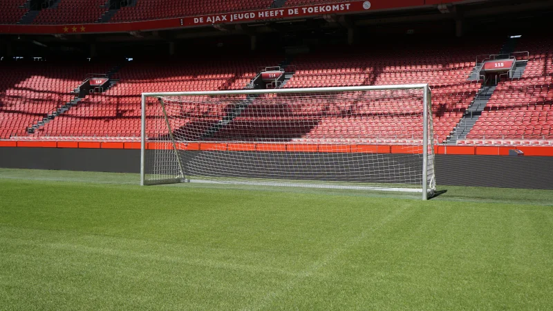 Inklapbaar trainingsdoel Ajax Amsterdam in stadion