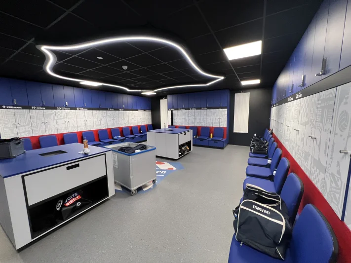 Custom-made changing rooms