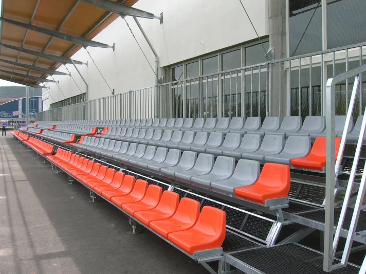 Tribune verzinkt staal HC72