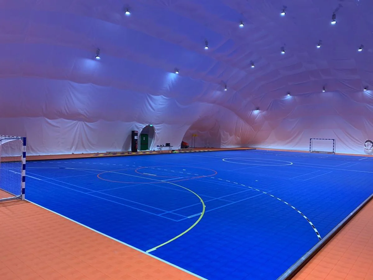 Modular sports floor delivered to air dome at Topsportcentrum Almere