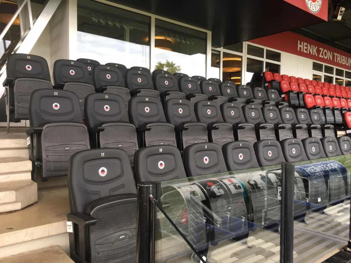 Business seating for SBV Excelsior