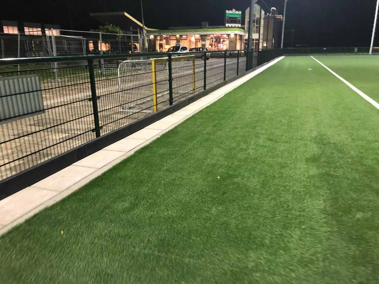 Nieuw kunstgras hoofdveld SJC