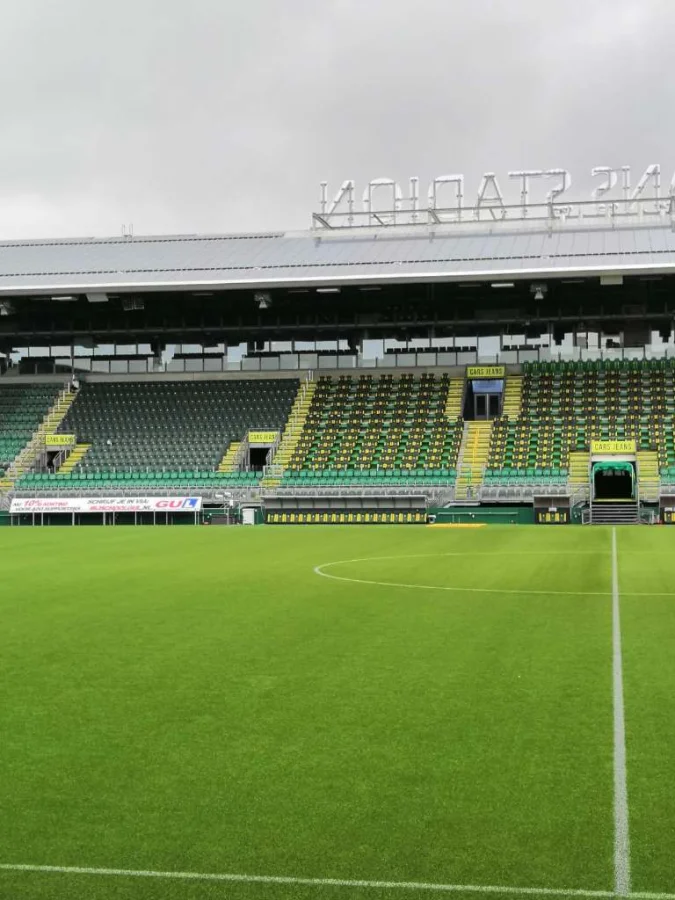Unique renovation of ADO Den Haag business stand
