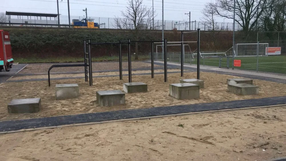 Plaatsing TURNBAR calisthenics toestel in Amsterdam