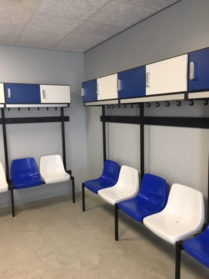 Own club identity at VDL Maassluis